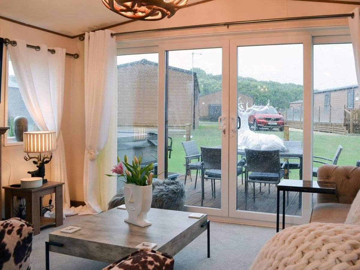 Luxury Boutique Style Lodge With Hot Tub Bridlington Dış mekan fotoğraf